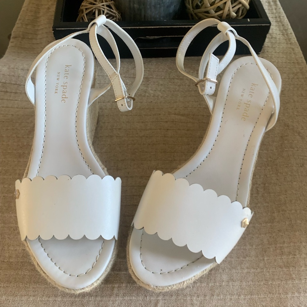 Super cute Kate Spade Wedge